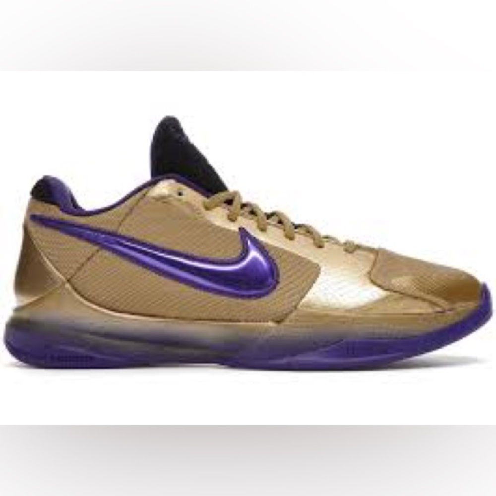 Kobe 5 x Undefeated “Hall of Fame”
